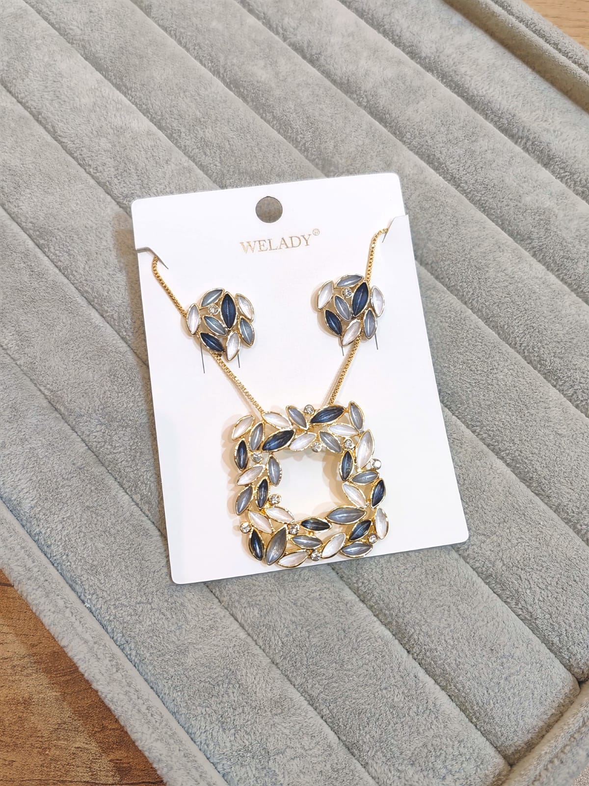 The Mosaic Petal Square Pendant