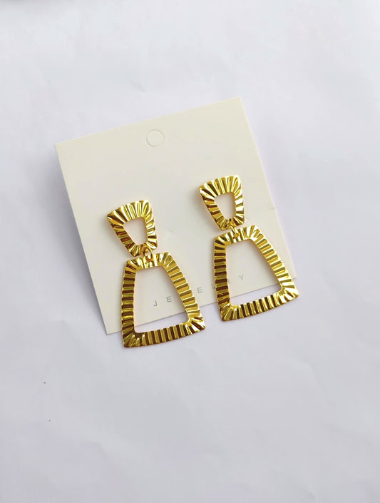 Aurelia Fluted Geometric Drop Earrings