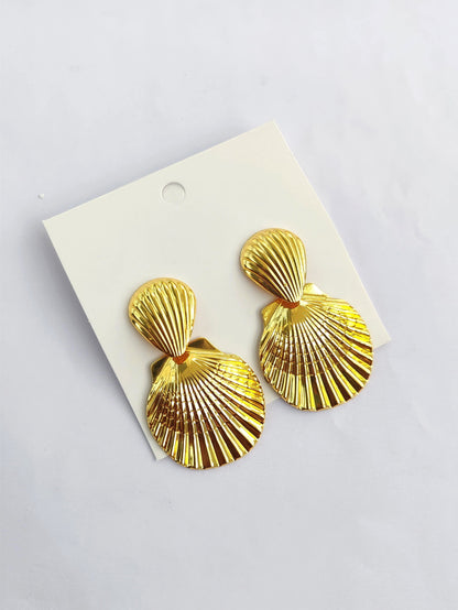 Golden Scallop Statement Drops – Polished Sea Shell Design
